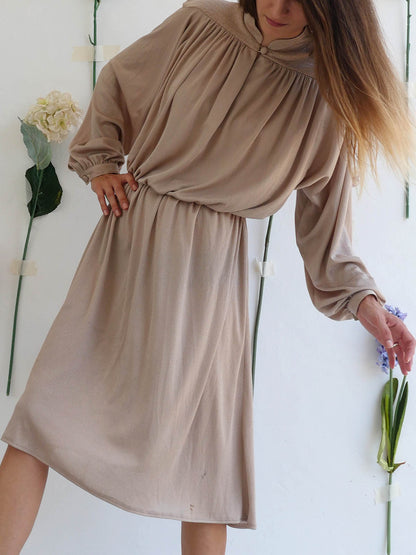 Feminine Golden Midi Vintage Dress with Long Sleeves and Mandarin Collar