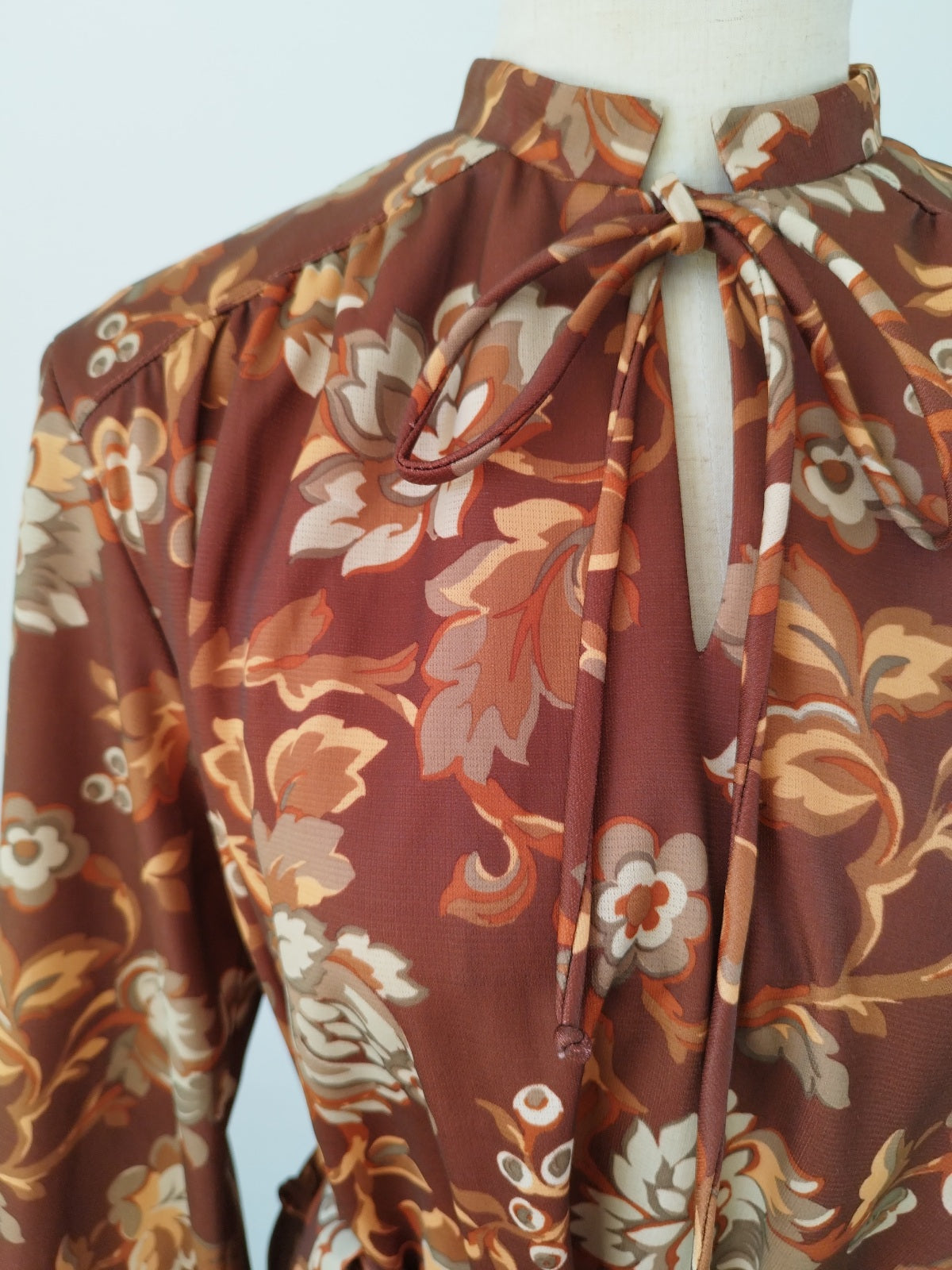 Brown Vintage Blouse with Floral Print and Belt