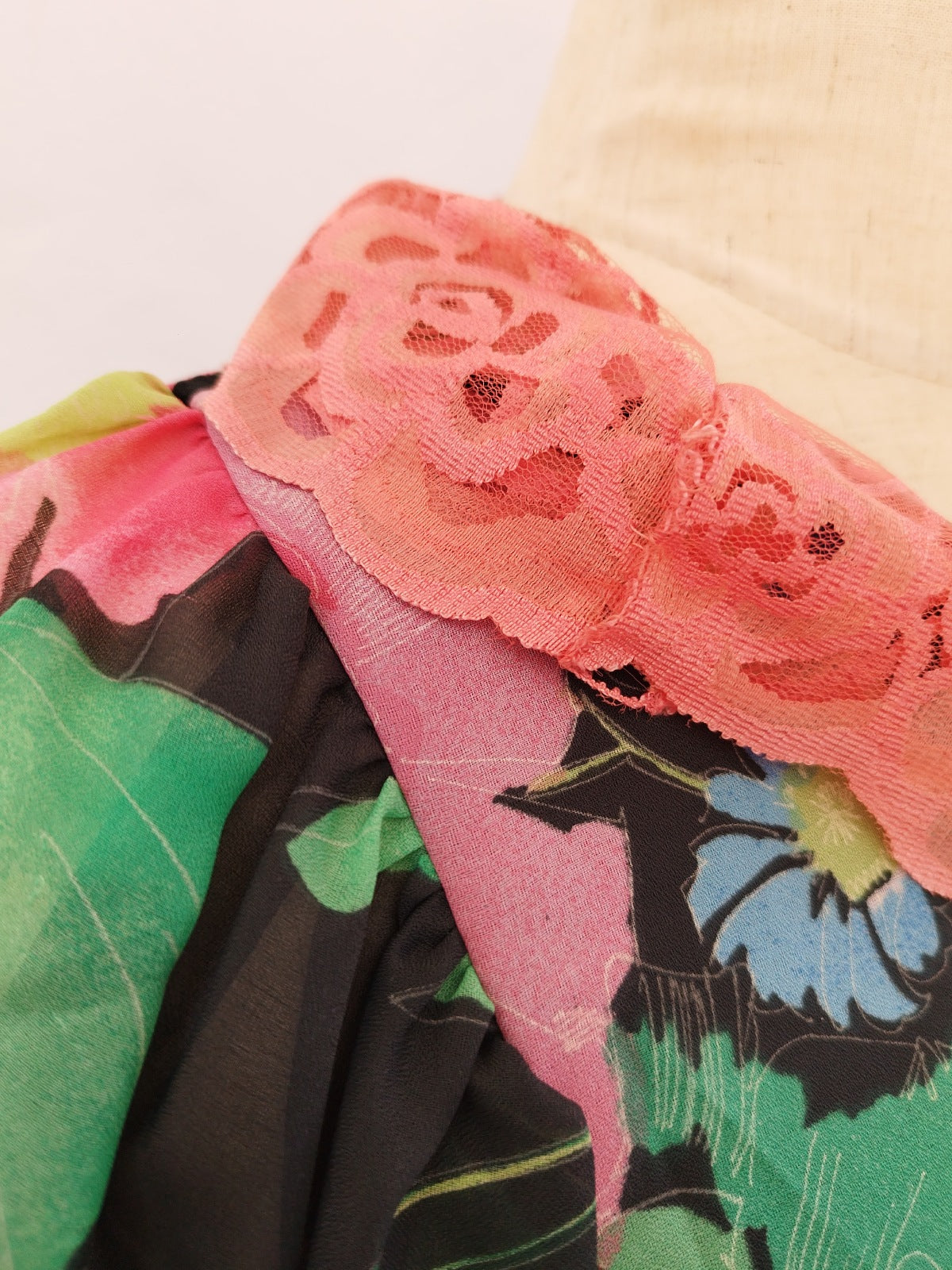 Vera Mont 70s Vintage Dress with Floral Print and Voluminous Bishop Sleeves