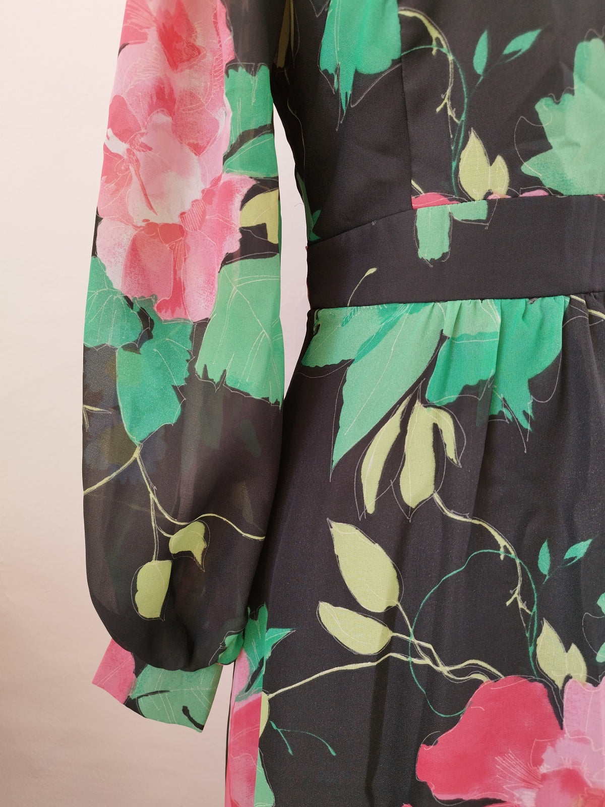 Vera Mont 70s Vintage Dress with Floral Print and Voluminous Bishop Sleeves