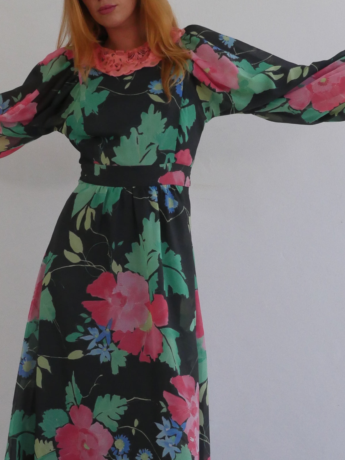 Vera Mont 70s Vintage Dress with Floral Print and Voluminous Bishop Sleeves