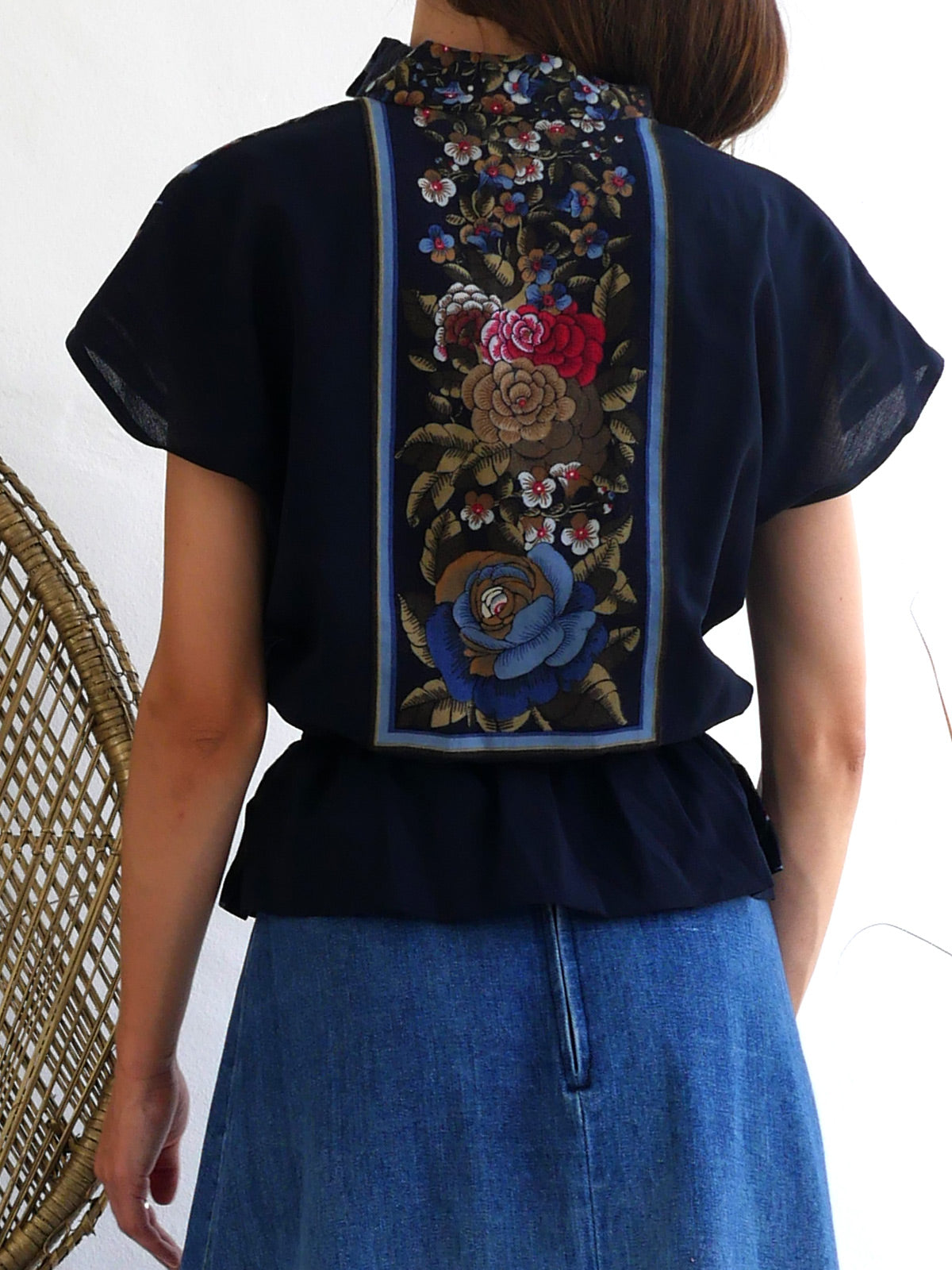 Back Detail 70s Dark Blue Short Sleeve Blouse with Floral Print