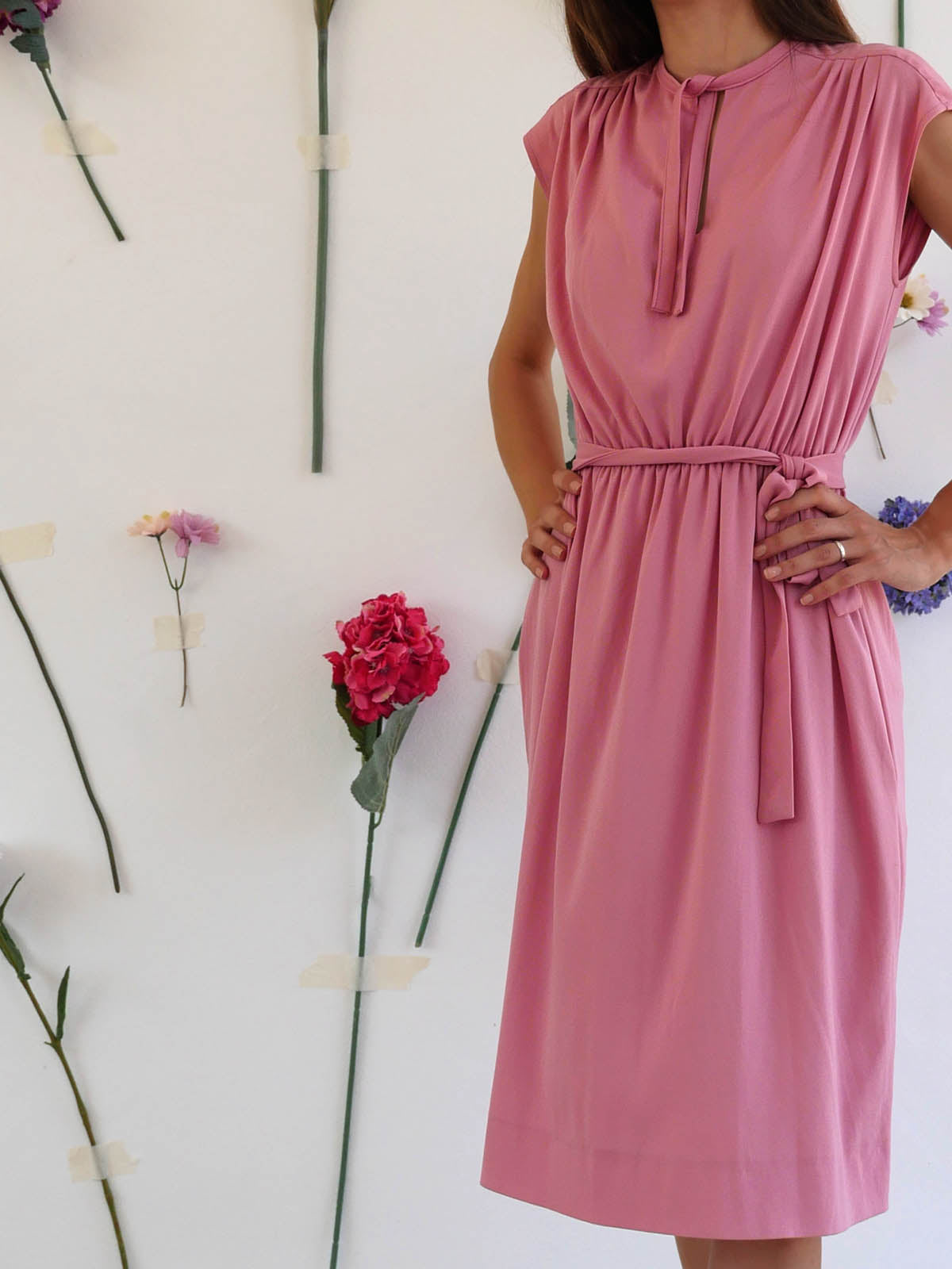 Light Pink Sleeveless Summer Dress with Belt