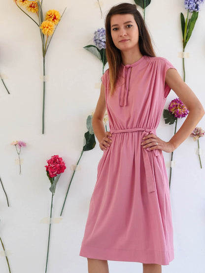 Light Pink Sleeveless Summer Dress with Belt