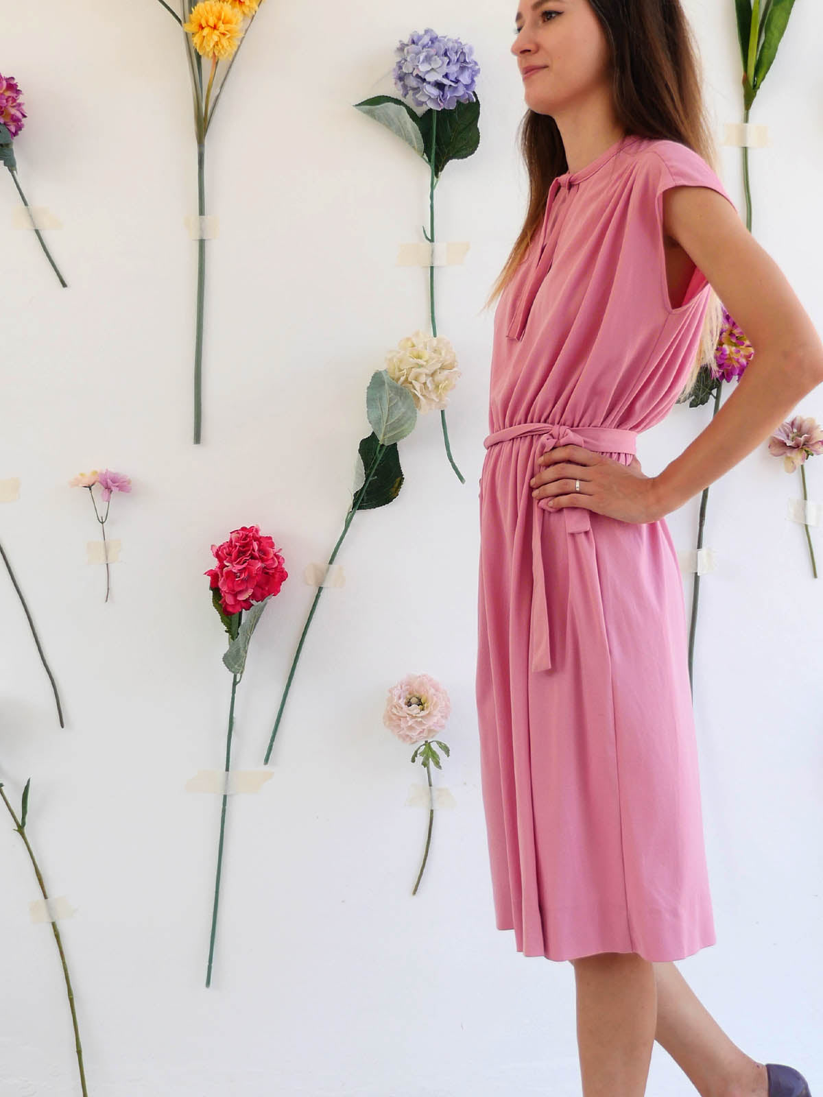 Light Pink Sleeveless Summer Dress with Belt