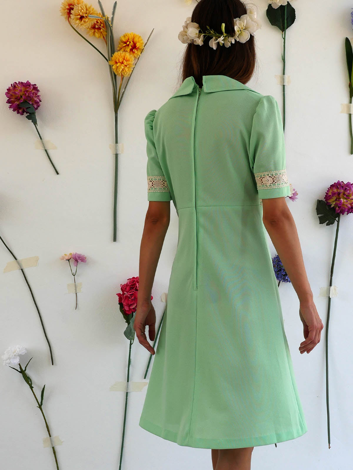 Light Green Summer Midi Dress with Lace Detail