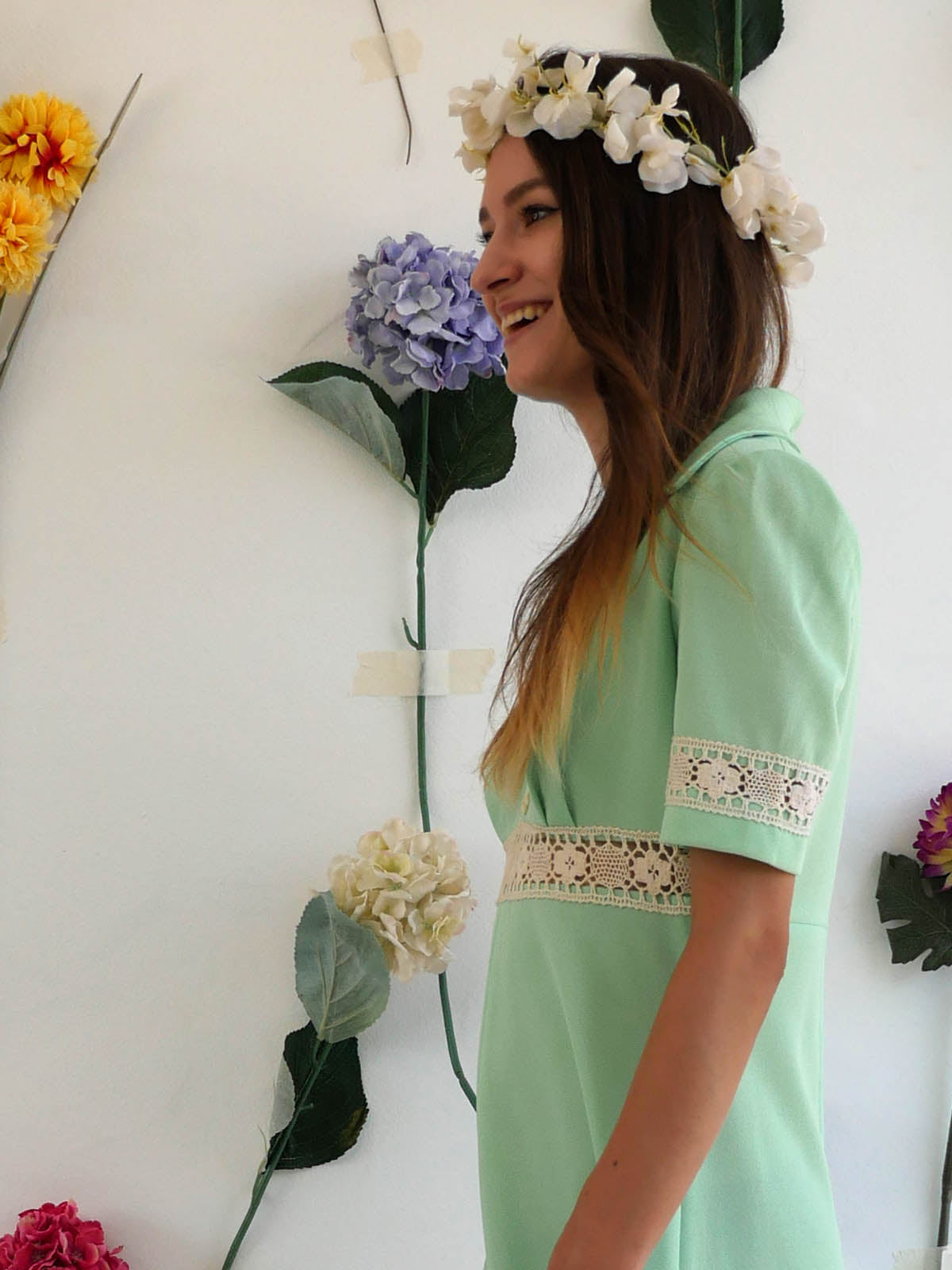 Light Green Summer Midi Dress with Lace Detail