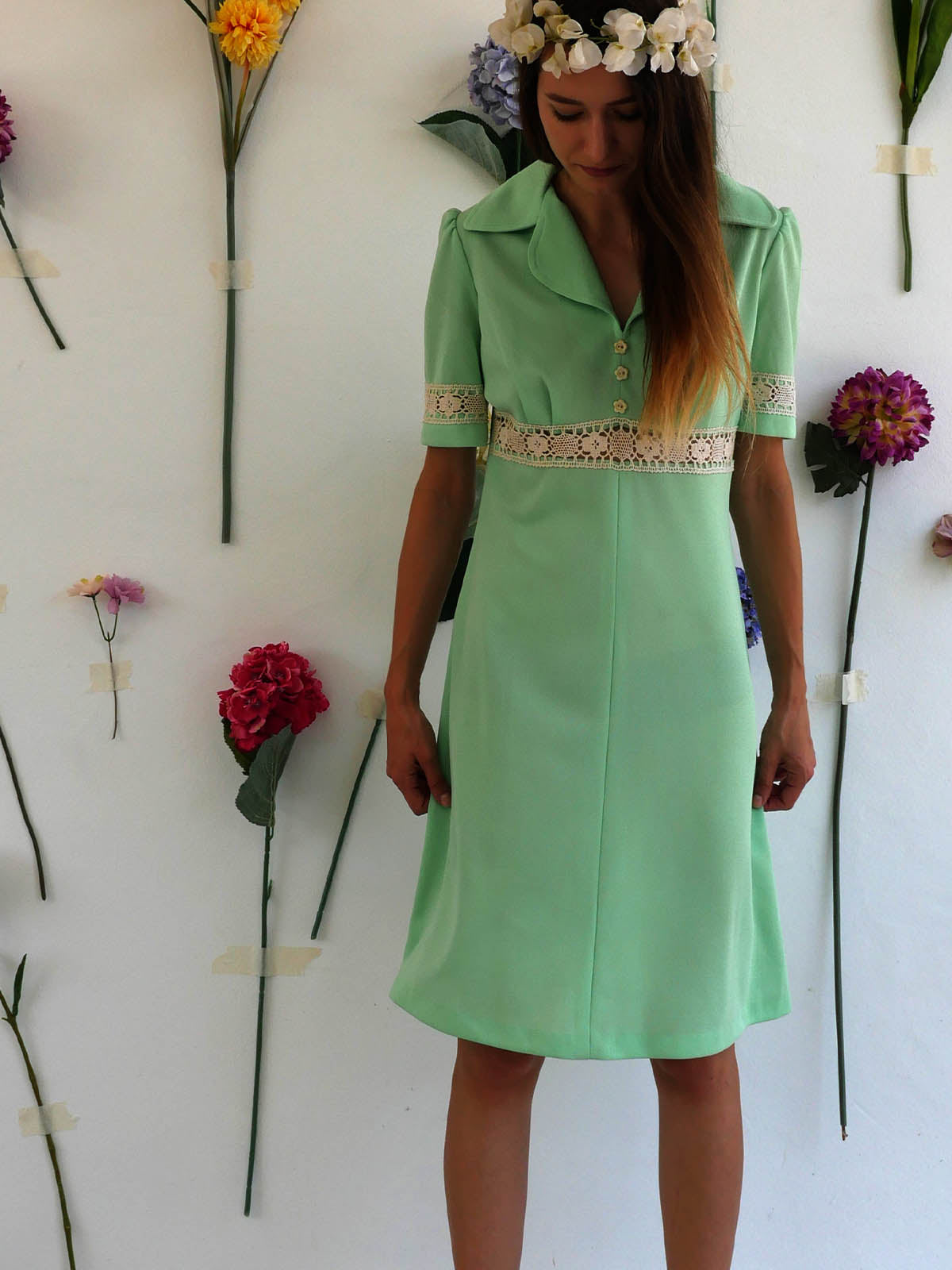 Light Green Summer Midi Dress with Lace Detail