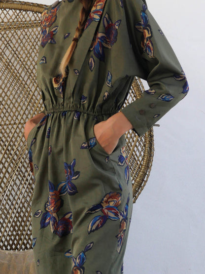 Slim Fitting Khaki Vintage Dress with Floral Print