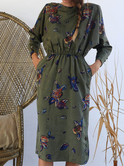 Slim Fitting Khaki Vintage Dress with Floral Print