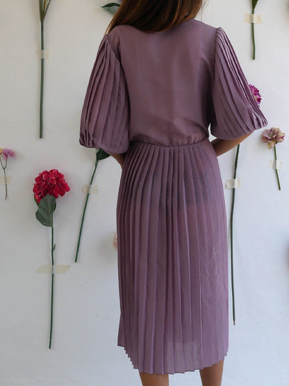 Lila Pleated Summer Dress with Balloon Sleeves