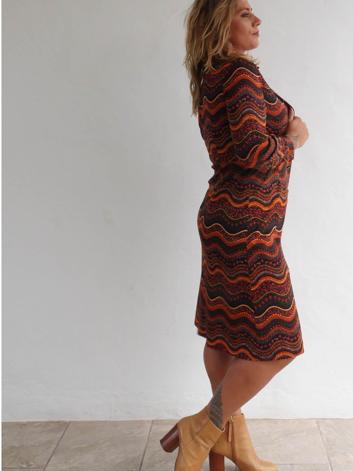 70s Midi Button Down Dress with Long Sleeves in Earthy Wavy Pattern