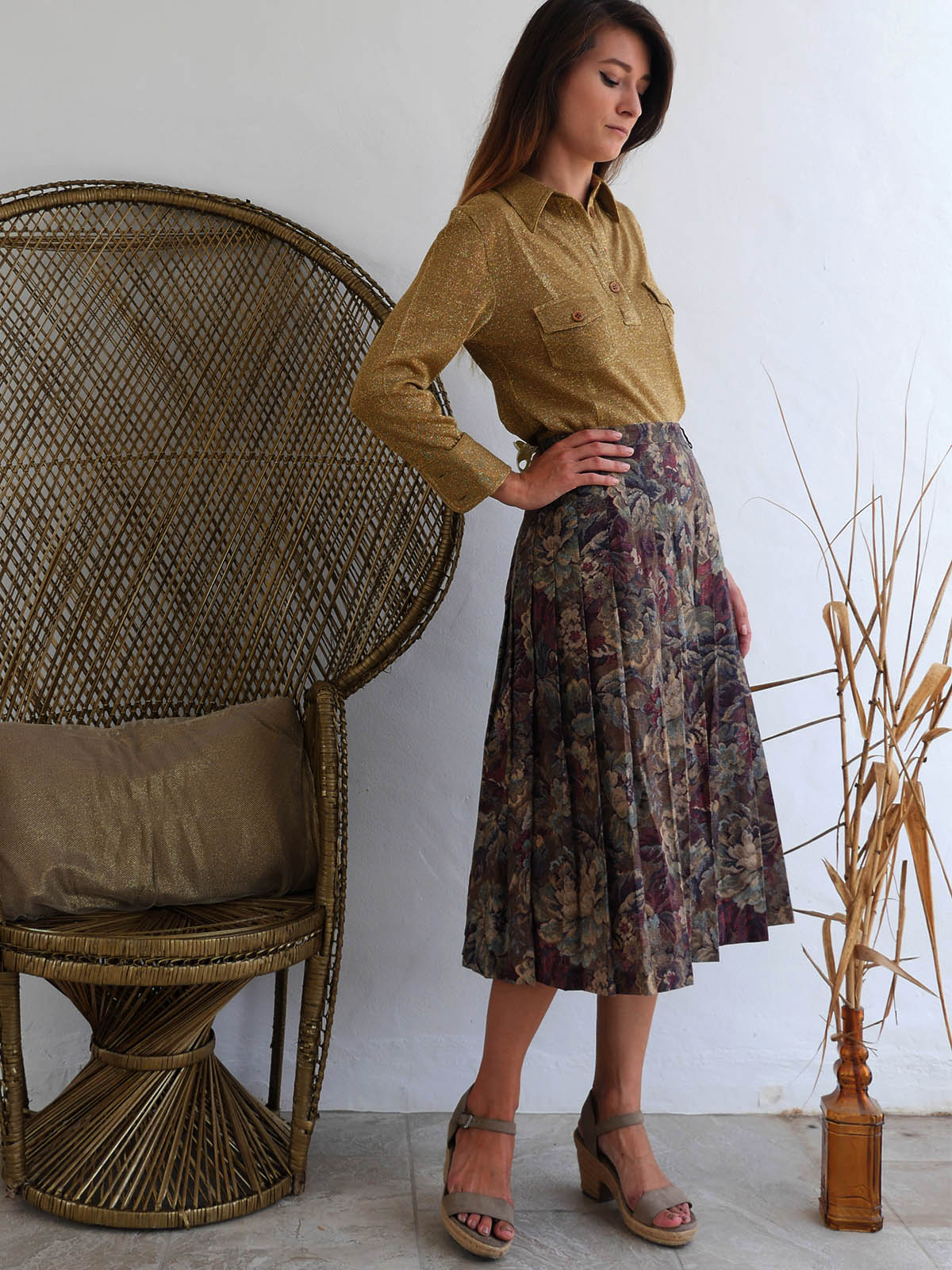 Vintage Floral Pleated Midi Skirt in Earthy Tones